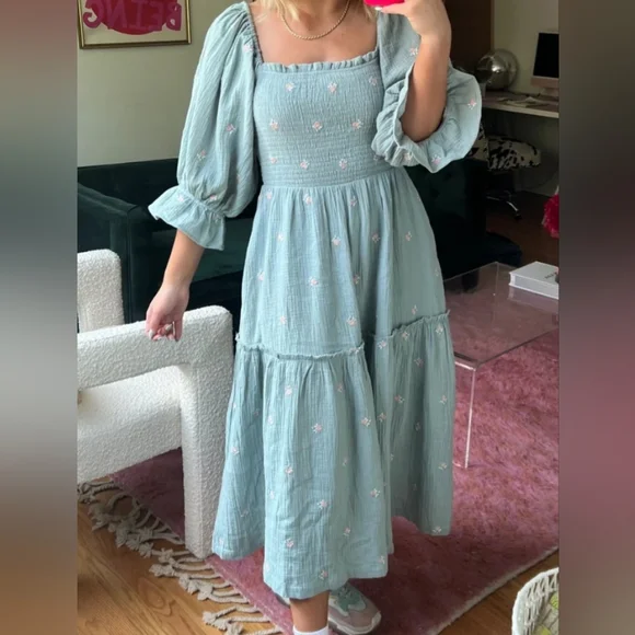 Puff Sleeve Midi Dress - Picture 1 of 9